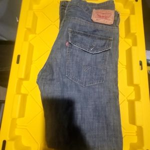 Levis jeans
